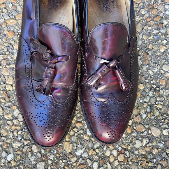 Vintage Johnston & Murphy Heritage burgundy tassel punched wingtip loafers 10 B - Picture 2 of 5